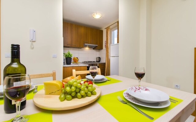 Apartments Glavan