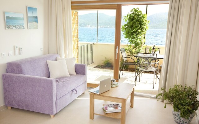 EOL Apartments