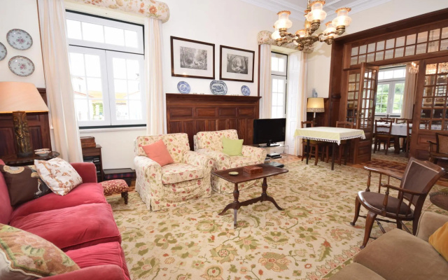 Lush Mansion In Aldeia Galega With Private Pool