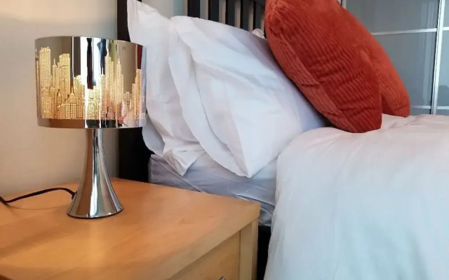 47 Chelsea House - Q-zotica City Centre Apartments: Parking, City view & Smart gadgets