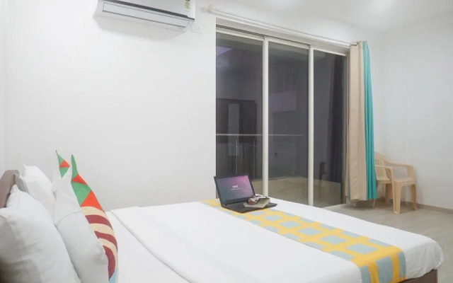 OYO 18437 Home Scenic 3BHK Villa Lonavala Lake