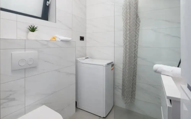 Apartment Infinity