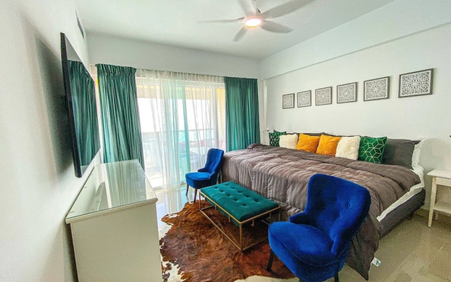 Spacious Apto With Spectacular Views Of The Beach