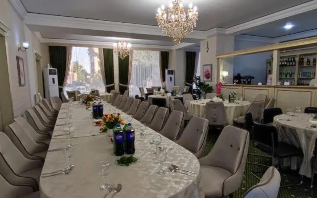 Bek Plus Hotel
