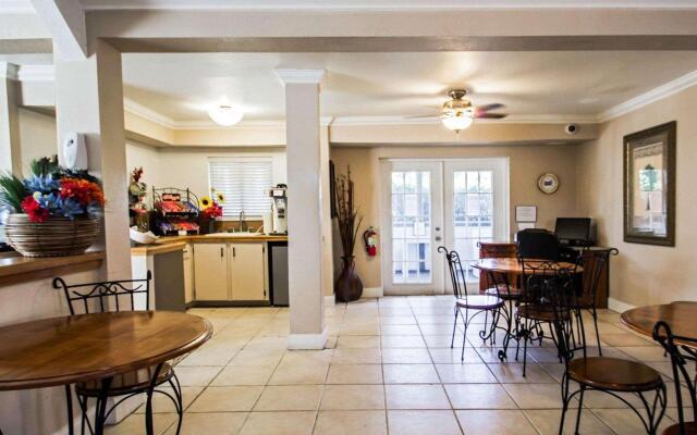 Rodeway Inn