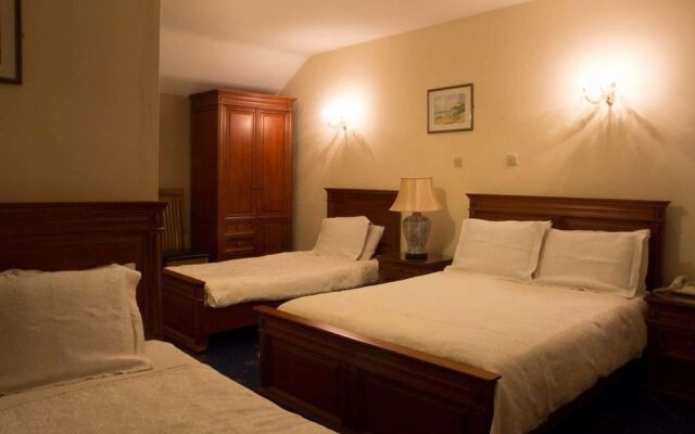 Courtmacsherry hotel