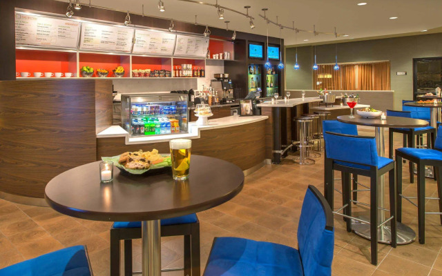 Courtyard by Marriott Cleveland Beachwood