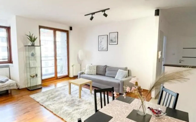 Super Apart Bobrowiecka 3