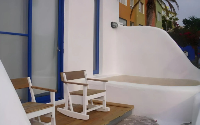 Relaxury Beach House