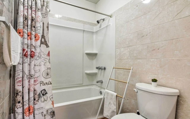 Updated Tobyhanna Home: Family & Pet Friendly