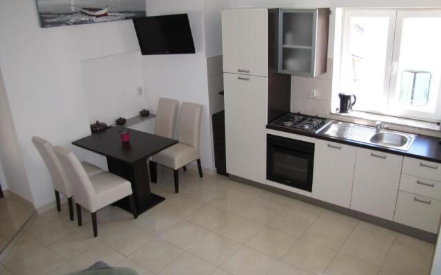 Apartments Marina