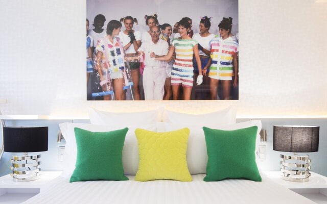 Hôtel Dress Code