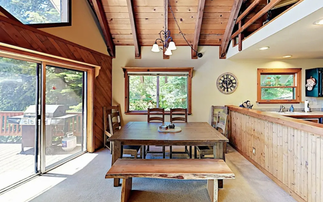 1274 Tahoe Vista - 4 Br Home
