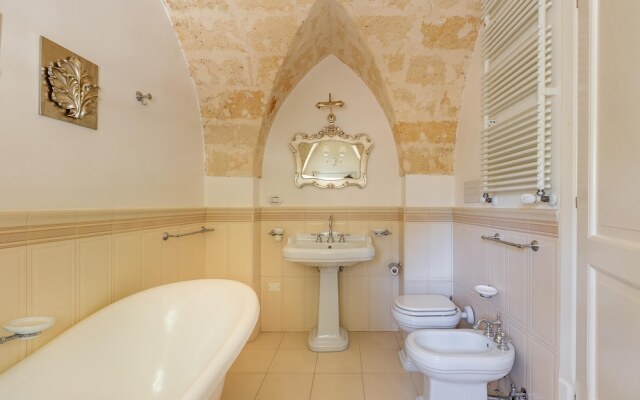 1966 Villa Medici Alla Macchia by Perle di Puglia