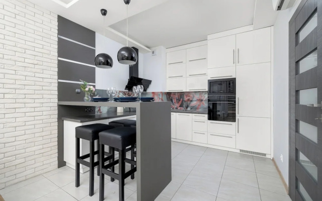 Cracow Apartment With Terrace by Renters