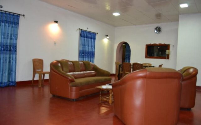 Amro Guest and Restaurant