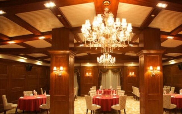 Liston Hotel