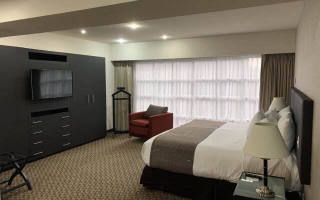 St Isidro Suites Corporate Housing SPA & Wellness Center