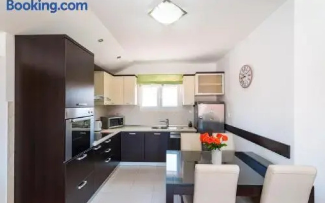 Apartment Višnja