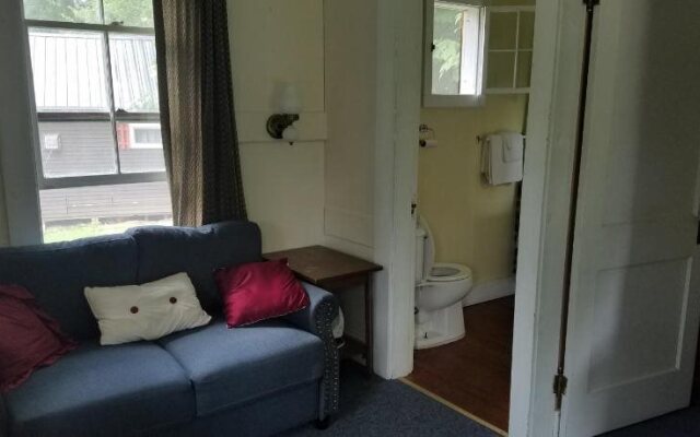 Maple Lodge Cabins