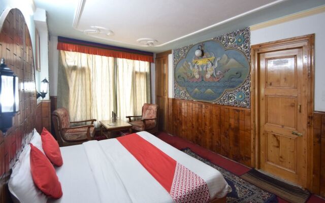 OYO 8643 Hotel Shambhala