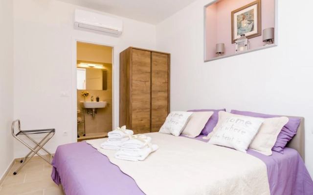 Apartment & Room Lady O
