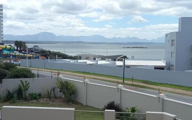 Estoril Villas 86