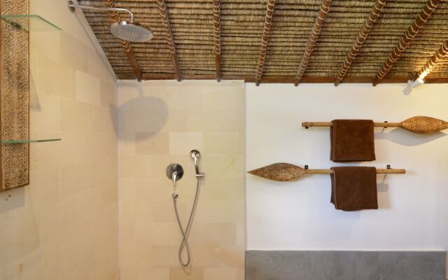 Villa Waterlily by Villa Finder