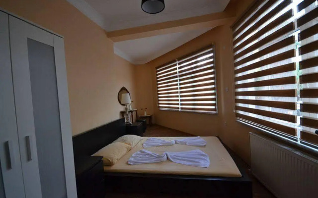 Hippodrome Apartment