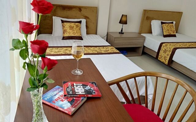 AMILA NGUYEN HUE HOTEL by SAZI