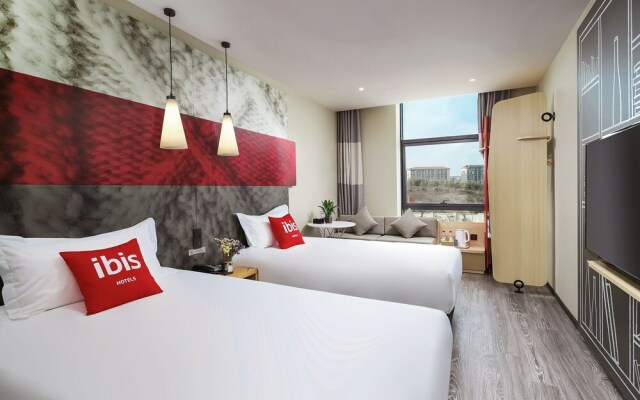 Ibis Hotel  (Nanjing Bridge North Hongyang Plaza Store)