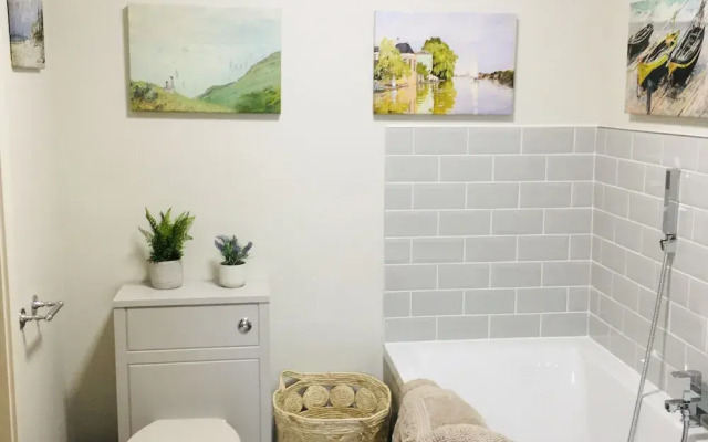 The Art Attic a Stylish Boutique Apartment