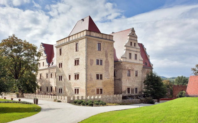 Uroczysko Siedmiu Stawów Luxury Hotel