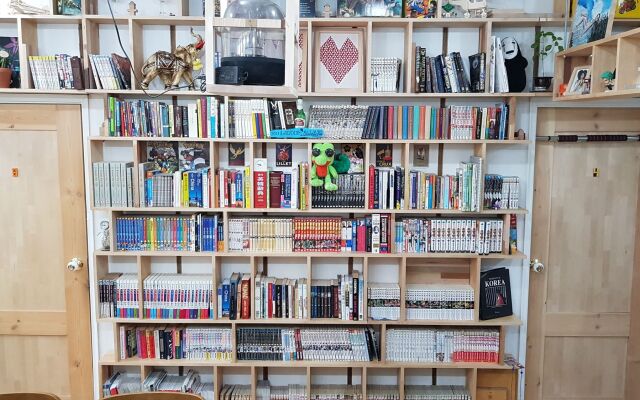 Time Travelers Relax - Hostel (Foreigners Only)