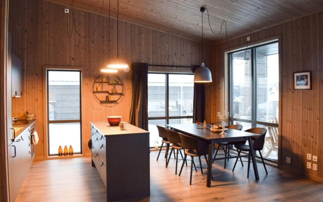 Awesome Home in Fåvang With 4 Bedrooms