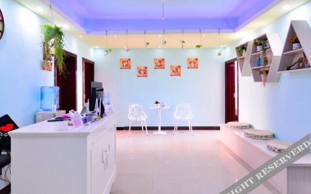 Weiyi Themed Hostel
