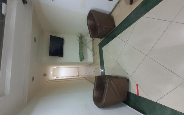 OYO 90160 Kl City Lodge