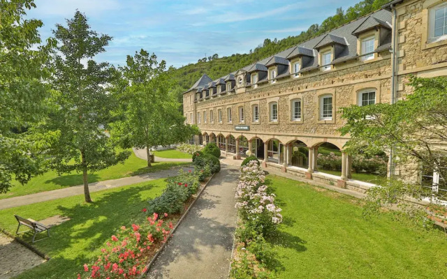 Logis Hotel - L'Hôtel Des Bains