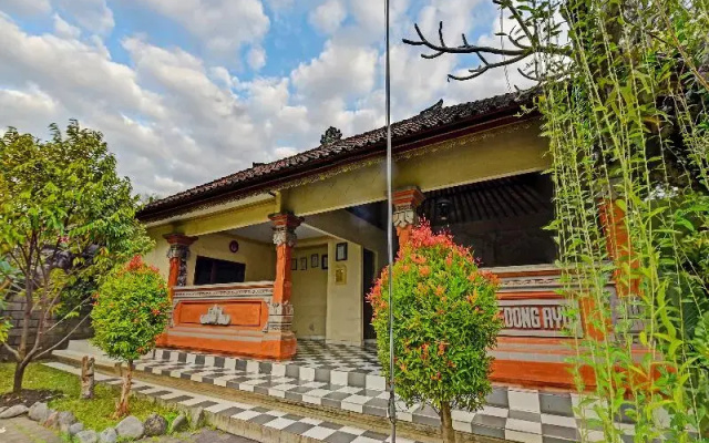 Oyo 91503 Hotel Gedong Ayu