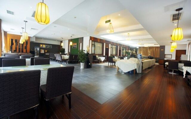 Phoenix Regalia Hotel Chunxi - Chengdu