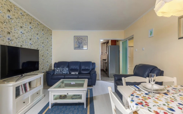 Seaview City Apartment Frida