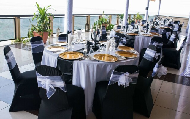 Golden Tulip Essential Kimbima Freetown