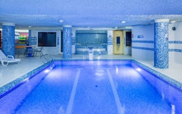 Safir Isfahan Hotel