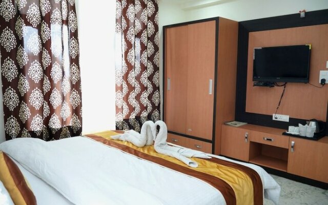 Fabhotel Pink Park