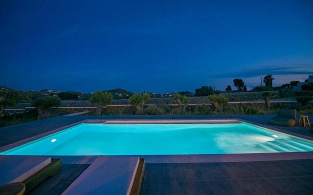 Villa Zaira by Opus