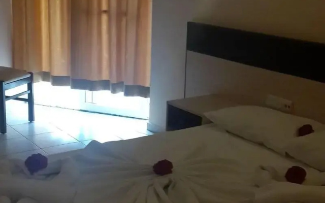 Kleopatra İkiz Otel