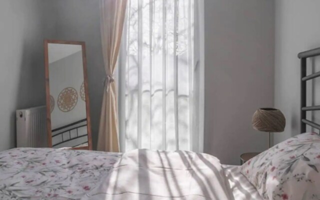 Azad Homes Elysium Resi̇dence 13