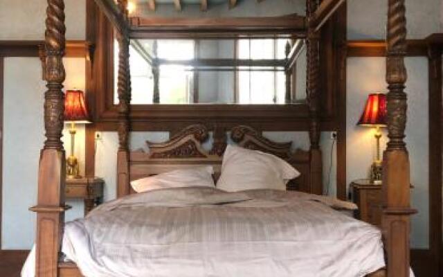 Chateau De La Grand Maison