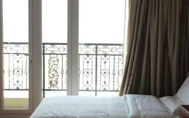 Saina Chateau