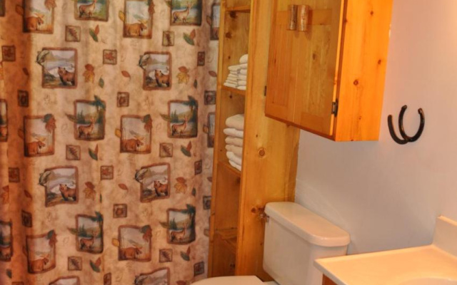 Crooked Creek Guest Ranch